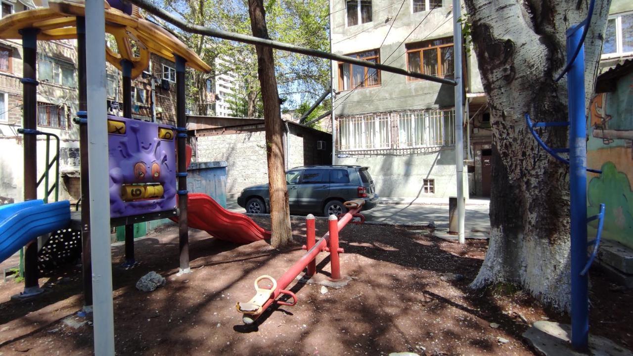 Appartment Lux, 2 Bedroom Erivan Exterior foto
